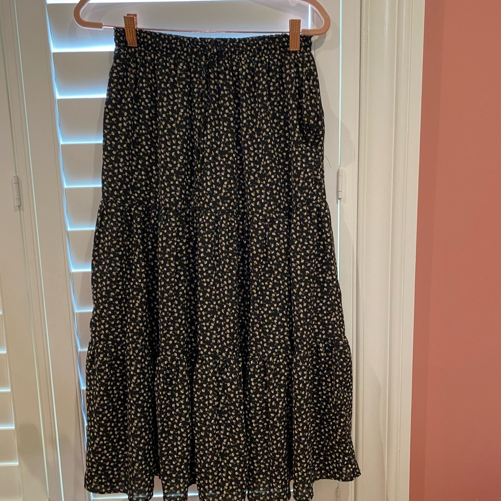 WISHLIST floral maxi skirt. S/M